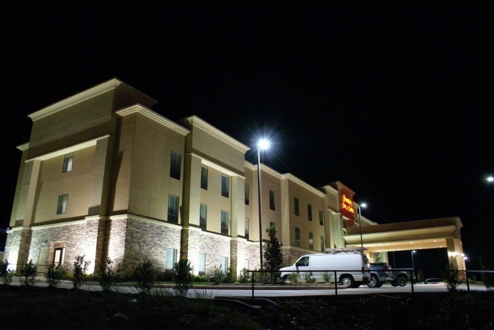 Hampton Inn By Hilton And Suites Center Image 23